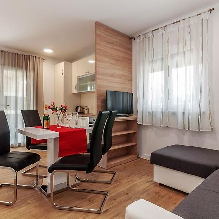 Apartments Lapidem Sukošan المظهر الخارجي الصورة