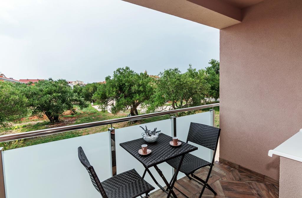 Apartments Lapidem Sukošan المظهر الخارجي الصورة