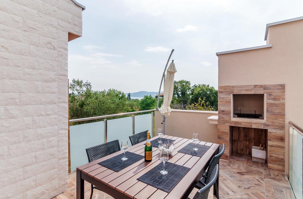 Apartments Lapidem Sukošan المظهر الخارجي الصورة